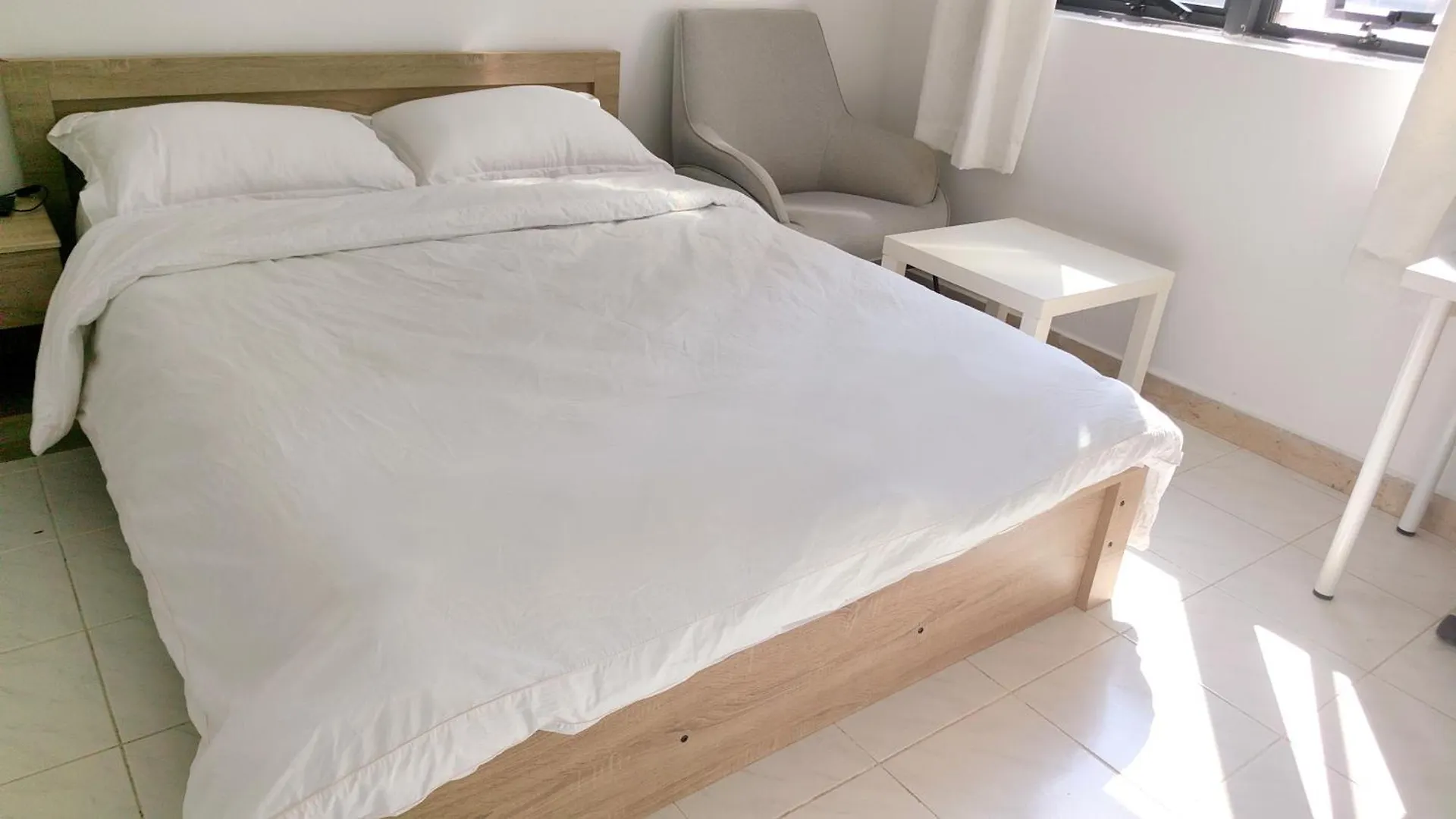 Ms. Zhang'S Flat 303 Абу-Даби